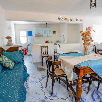 Angelicas Apartment 4 249